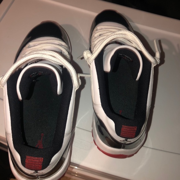 Jordan 11 - Picture 4 of 8